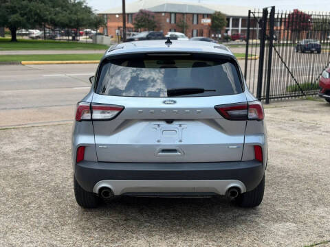 2022 Ford Escape S