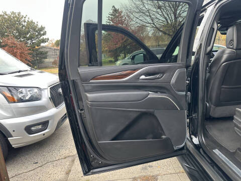 2022 Cadillac Escalade ESV Premium Luxury