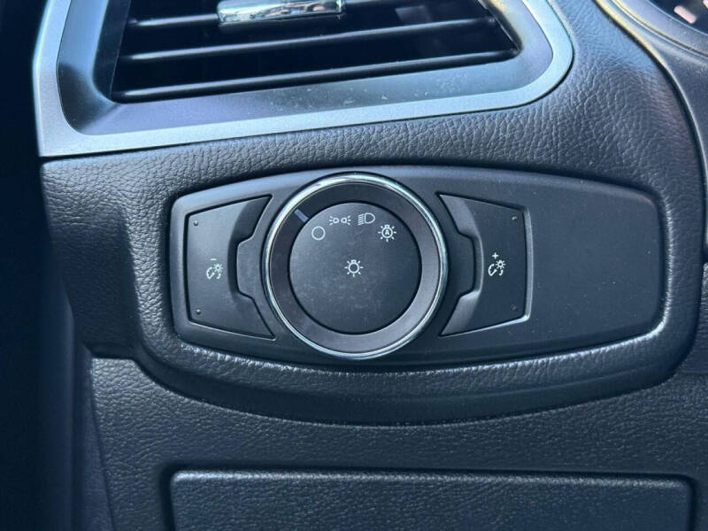 2017 Ford Edge SE
