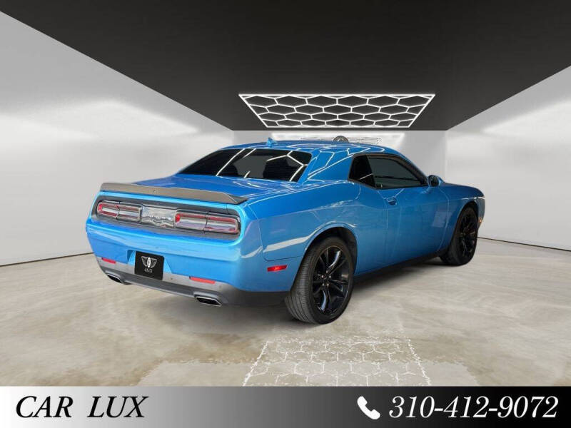 2016 Dodge Challenger SXT