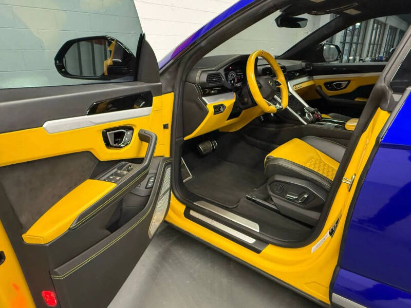 2019 Lamborghini Urus