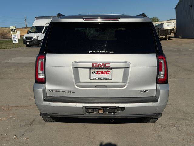 2017 GMC Yukon XL SLT