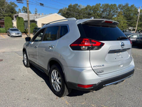 2017 Nissan Rogue SV