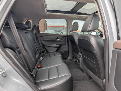 2022 Nissan Rogue SL