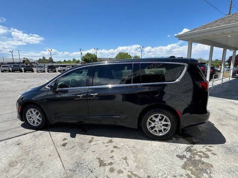 2017 Chrysler Pacifica Touring Plus