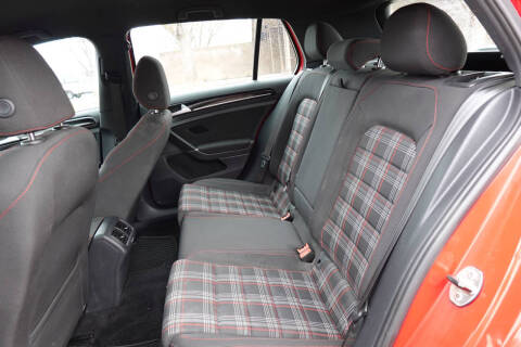 2016 Volkswagen Golf GTI S