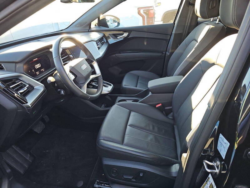 2024 Audi Q4 e-tron quattro Premium Plus 55