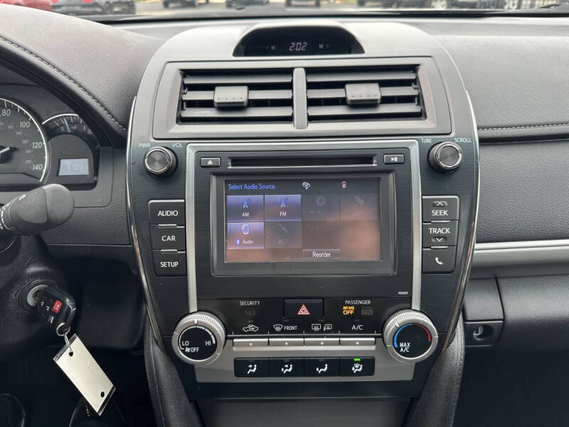 2014 Toyota Camry SE