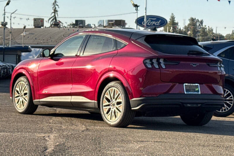 2025 Ford Mustang Mach-E Premium