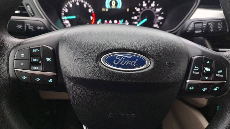 2020 Ford Escape SE