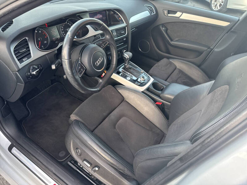 2013 Audi A4 2.0T quattro Prestige