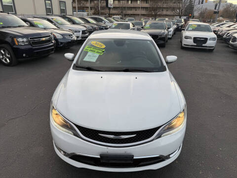 2016 Chrysler 200 C Platinum