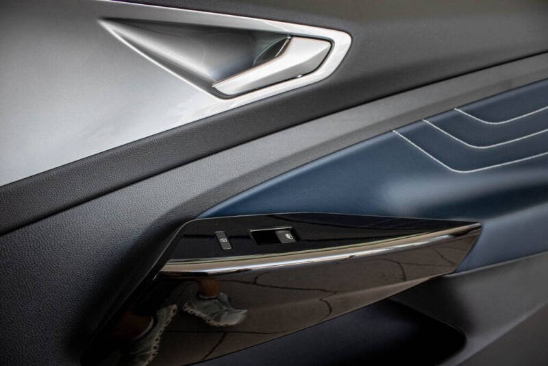 2025 Volkswagen ID.4 Pro S Plus