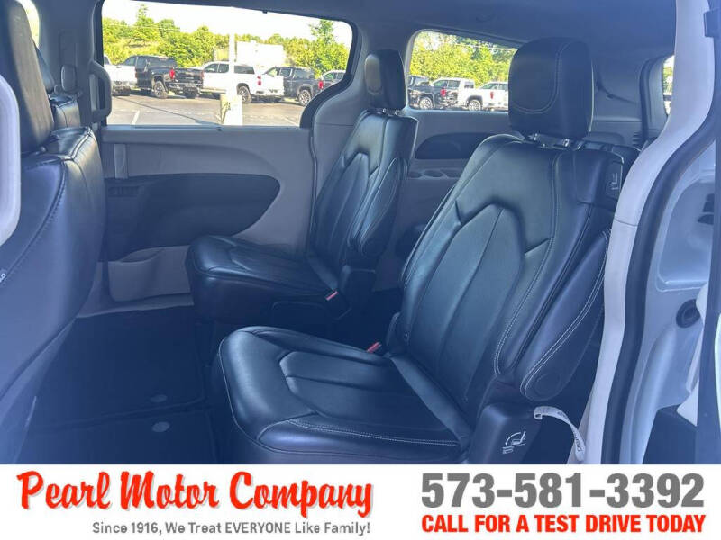 2024 Chrysler Pacifica Touring L
