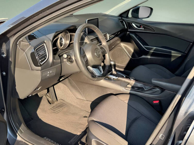 2015 Mazda MAZDA3 i Touring