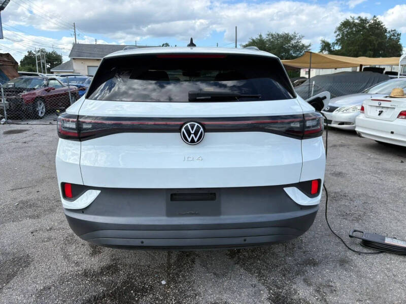 2023 Volkswagen ID.4 Pro