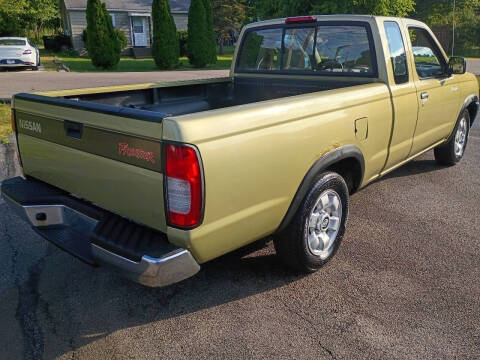 1998 Nissan Frontier XE