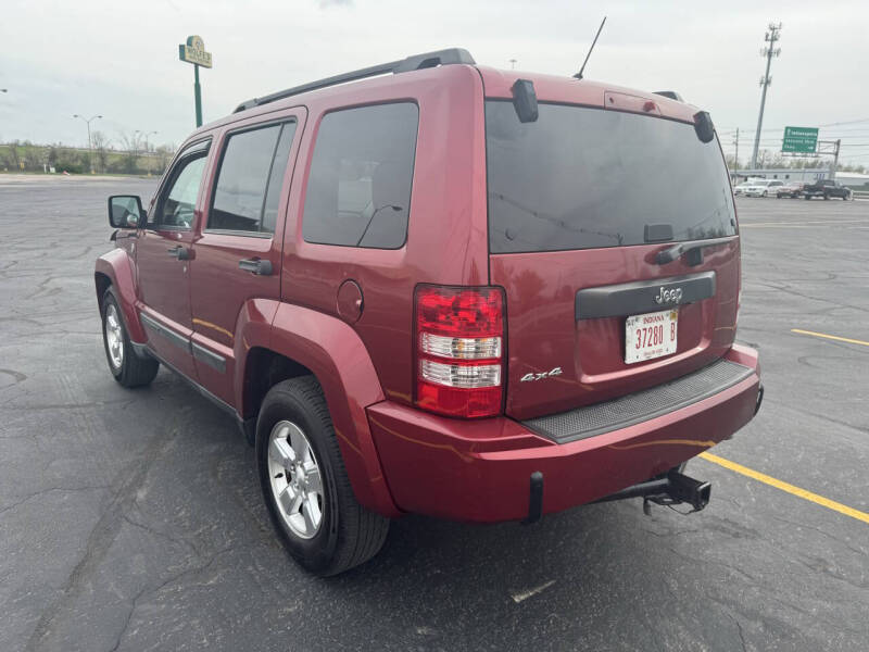 Image 3 of 2012 Jeep Liberty Sport