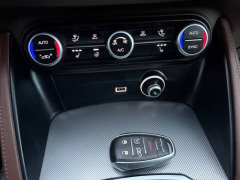 2021 Alfa Romeo Stelvio Ti Sport