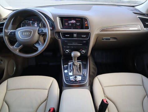 2016 Audi Q5 2.0T quattro Premium Plus