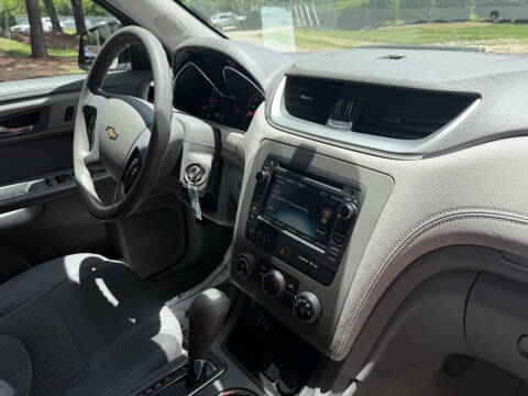 2017 Chevrolet Traverse LS