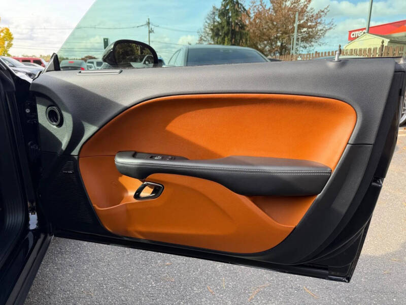 2015 Dodge Challenger SRT Hellcat