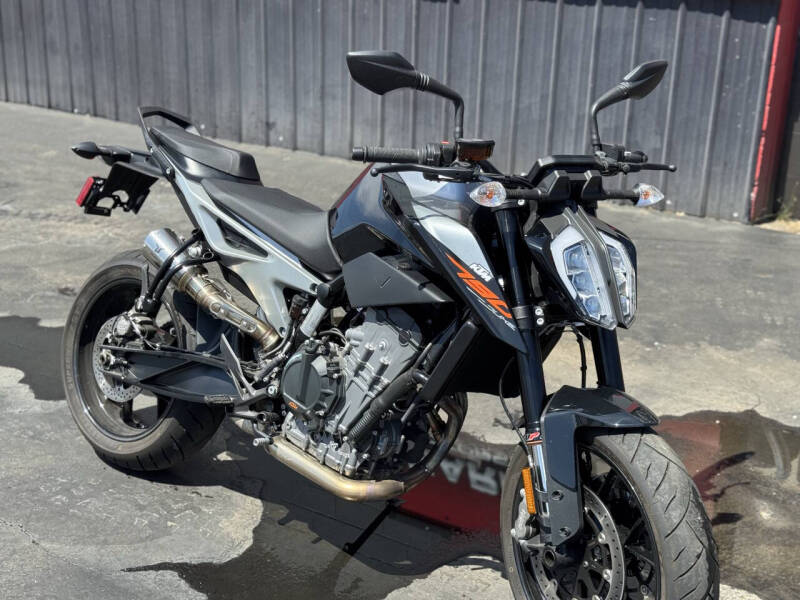2019 KTM 790 Duke
