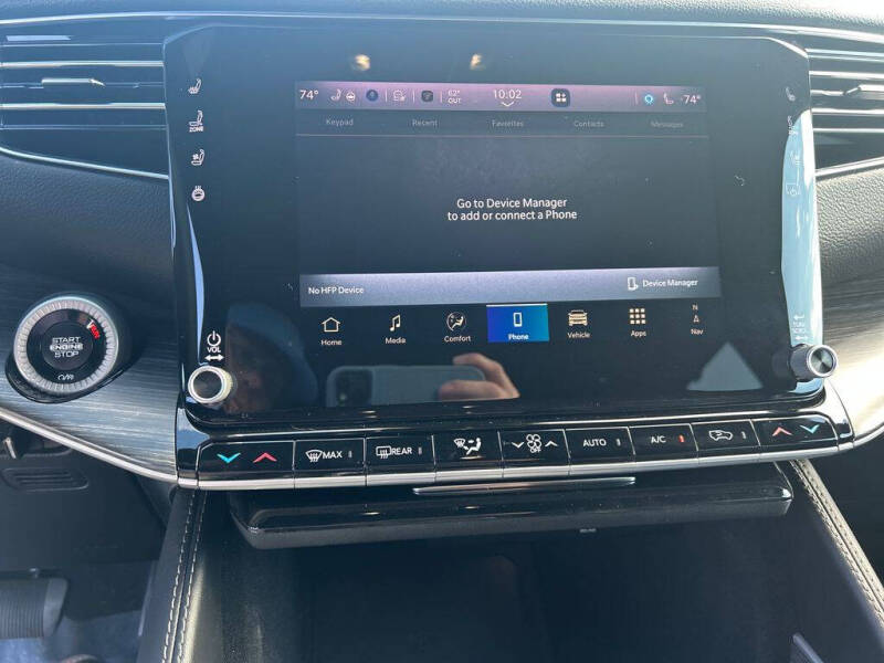 2024 Jeep Wagoneer L Series III