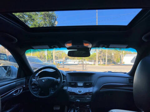 2014 Infiniti Q70 3.7