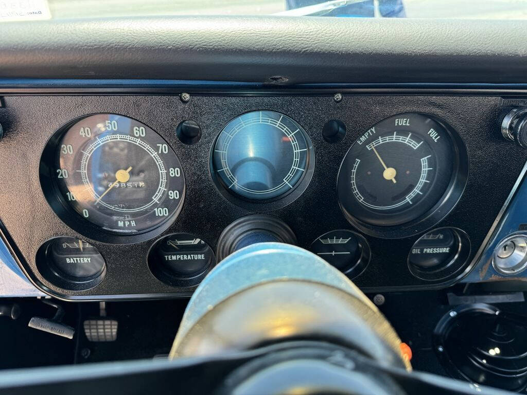 1970 GMC C/K 2500 Series 11
