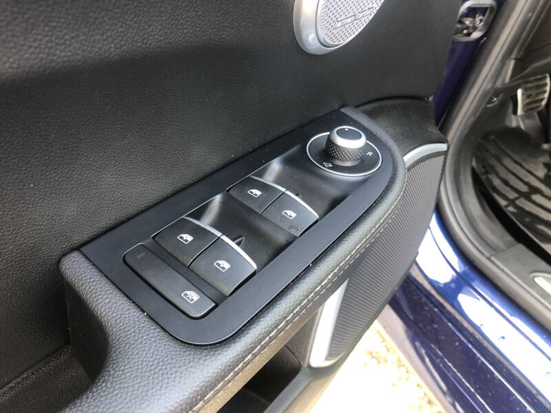 2017 Alfa Romeo Giulia Ti