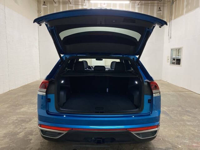 2024 Volkswagen Atlas Cross Sport SEL 4Motion