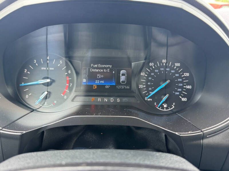 2020 Ford Edge SE