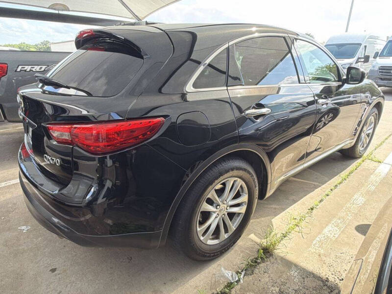 2017 Infiniti QX70