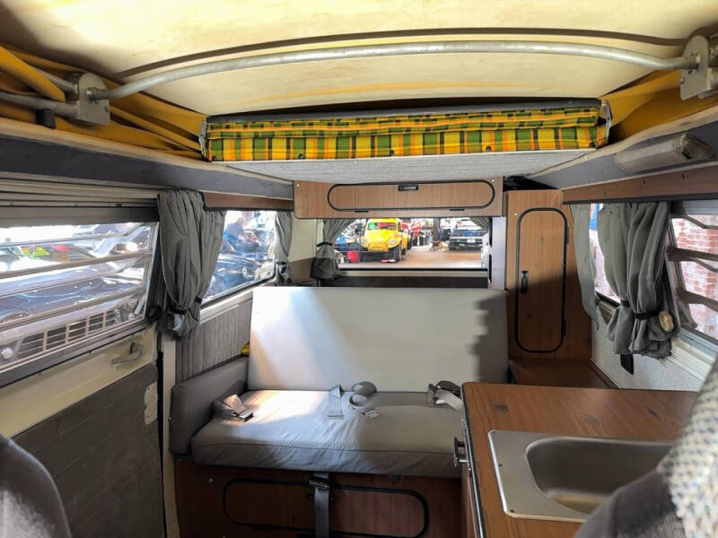 1977 Volkswagen Type 2