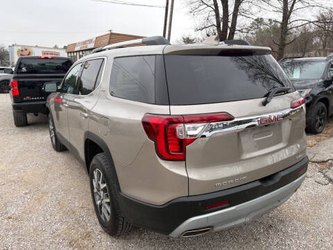 2023 GMC Acadia SLT