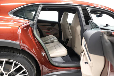 2022 Porsche Taycan 4 Cross Turismo