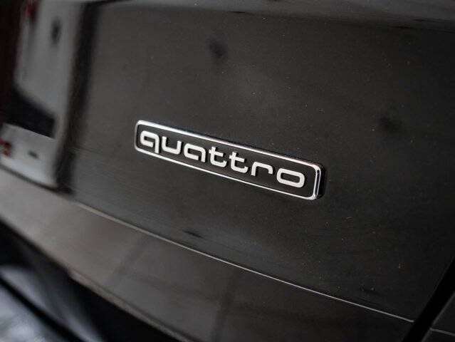 2025 Audi Q3 quattro S line Prem Plus 45 TFSI