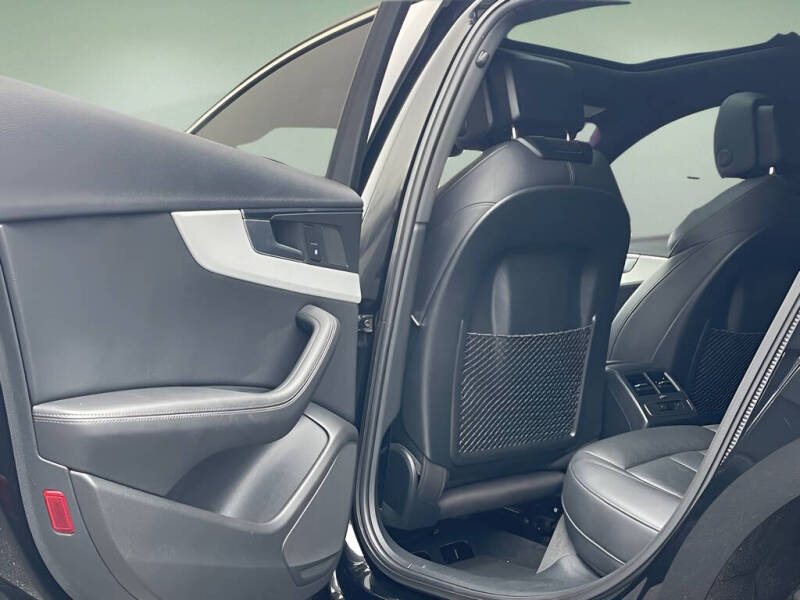 2019 Audi A4 Premium Plus 40 TFSI