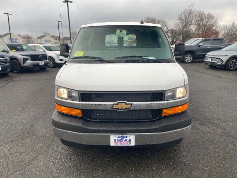 2025 Chevrolet Express 2500