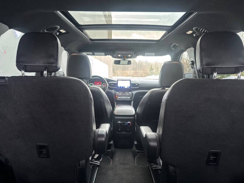 2022 Ford Explorer ST-Line