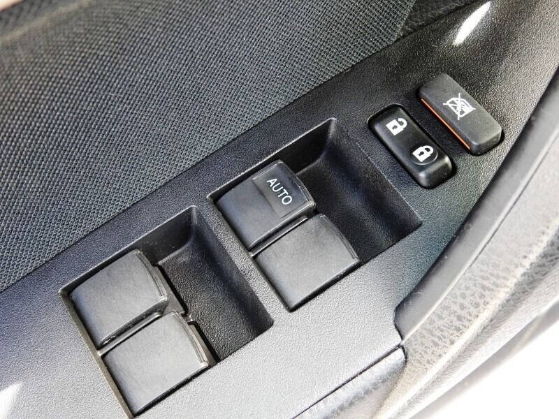 2018 Toyota Corolla  - $15,900