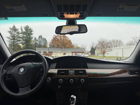 2009 BMW 5 Series 528i xDrive