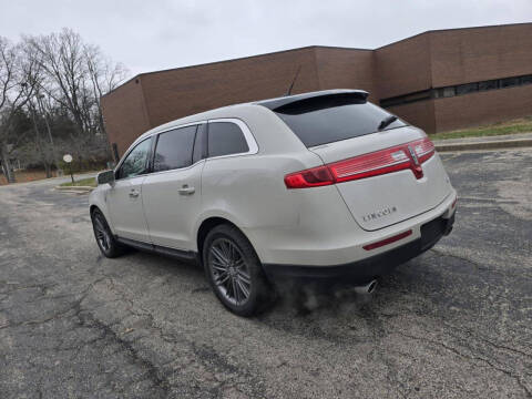 2019 Lincoln MKT Reserve