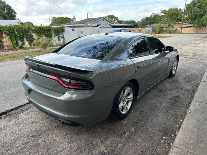 2019 Dodge Charger SXT