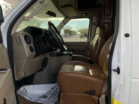 2013 Ford E-Series E-450 SD