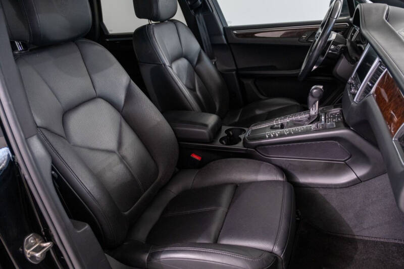 2017 Porsche Macan S