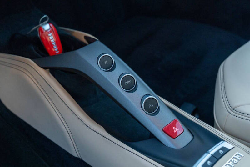 2016 Ferrari 488 GTB