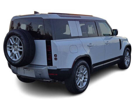 2025 Land Rover Defender 110 P400 S