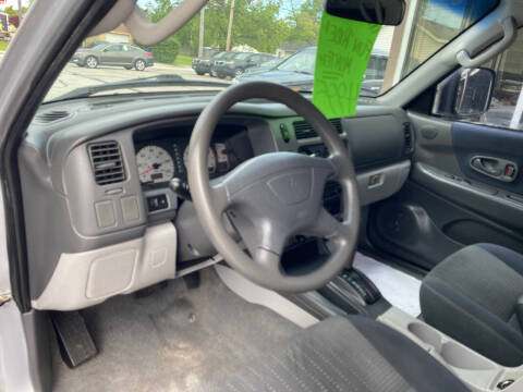 2004 Mitsubishi Montero Sport LS